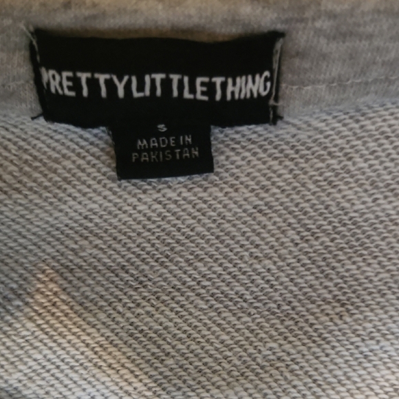 PrettyLittleThing Gray Polo Sweatshirt - Picture 2 of 5